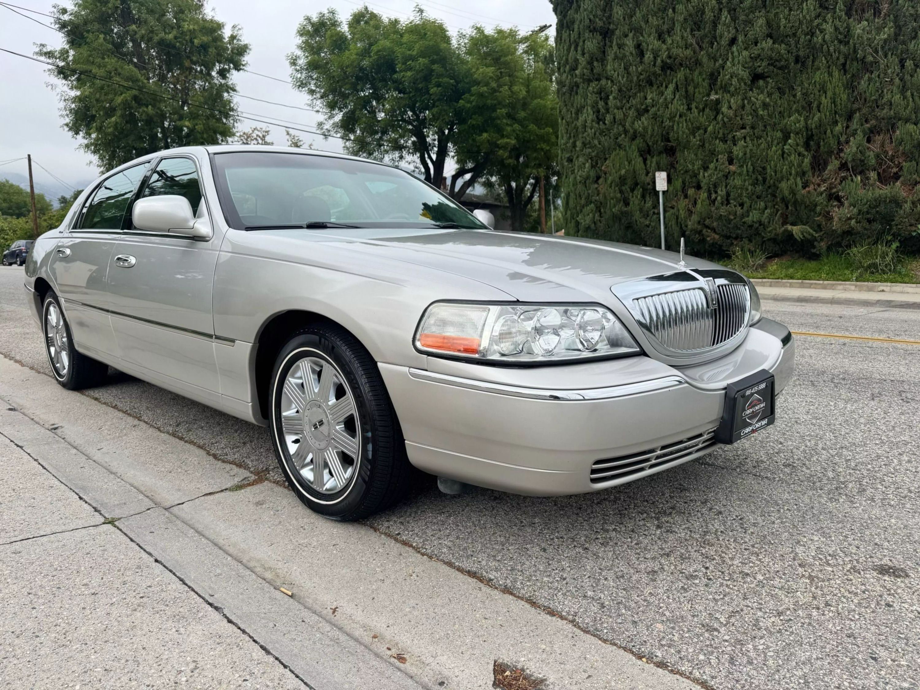 2004 Lincoln Town Car