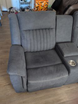Gray Microfiber Recliner Sofa with Cup Holders