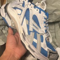 balenciaga runners