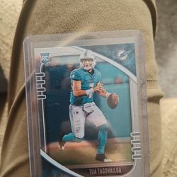 Tua Tagovailoa ROOKIE CARD