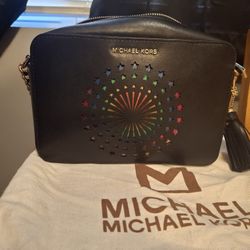 Rare Michael Kors Ginny Camera Bag With Motion-Activated Starburst 