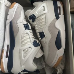 Jordan 4 SB NAVY