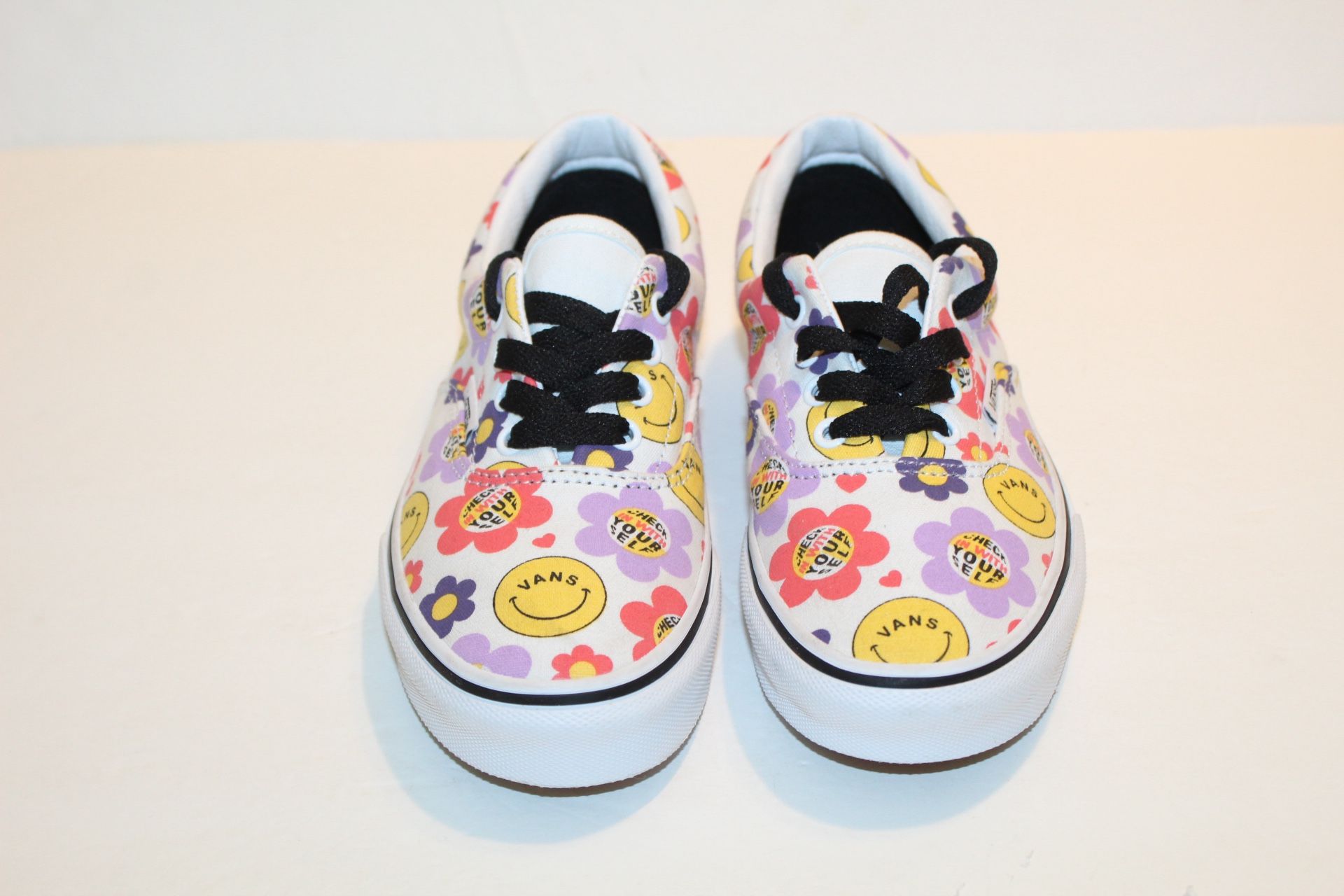 Kids Vans Radically Happy Era Skate Shoes Size 3