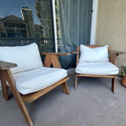 An absolutely gorgeous pair of vintage solid wood chairs - perfect for outdoor use all year!
