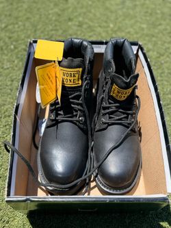 Men work boots