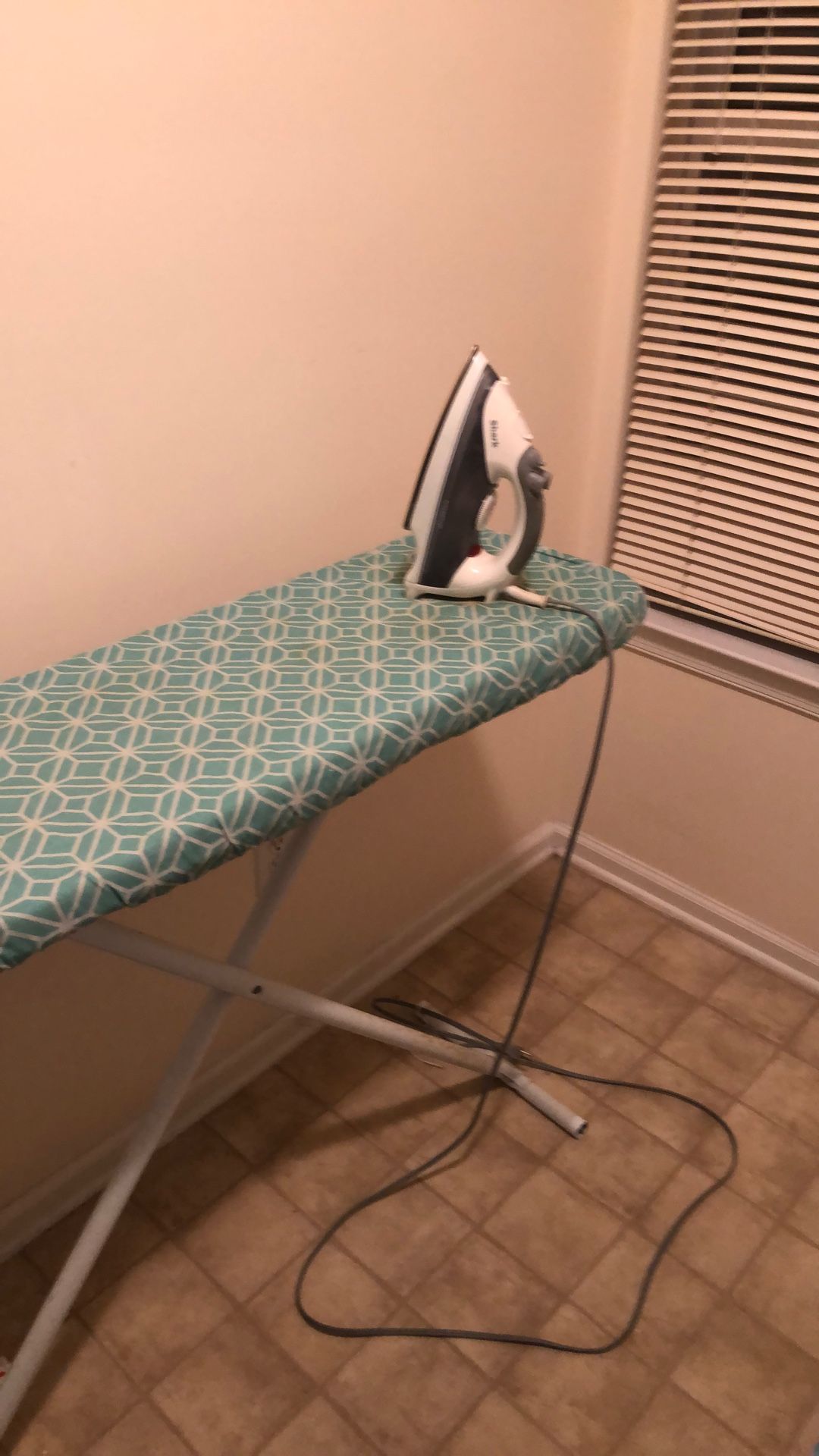 Electric Ironing Board & Steam Iron