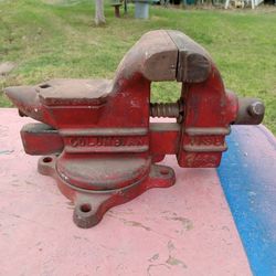 Vintage columbian 3 1/2" vise