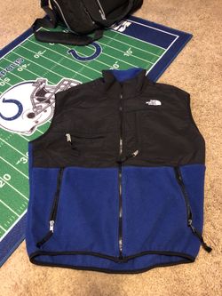 North face vest men’s medium