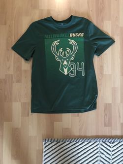 NBA Giannis T Shirt Size Large