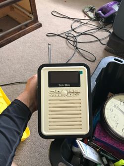 Retro mini radio