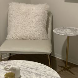 Rooms To Go Velvet Chair 