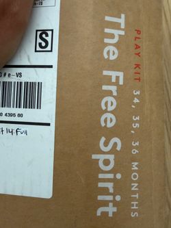 Lovevery Free Spirit box