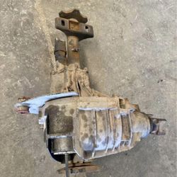 Chevy silverado gmc sierra 1500Hd 2 front differential