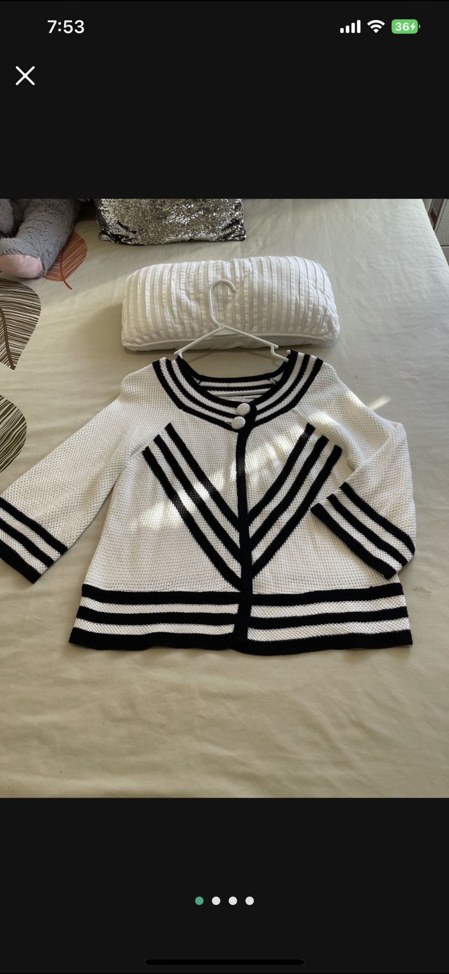 Sweater Blouse WD-NY For Women Size Medium . Good Conditions