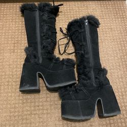 Demonia y2k boots black size 9 