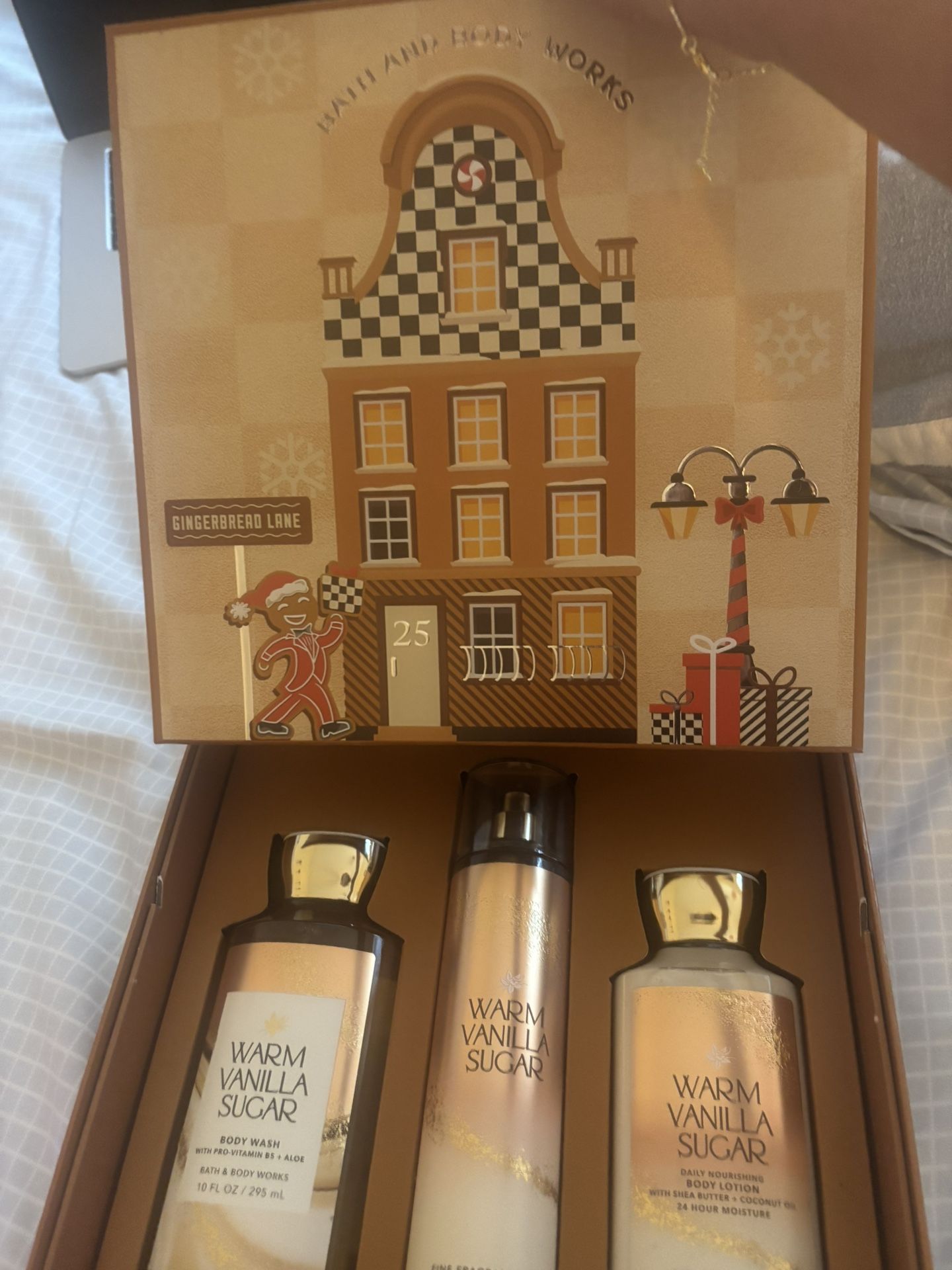 NEW Bath & Body Works Warm Vanilla Sugar Gift Set - Full Size (Lotion, Mist, Wash)