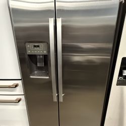 GE 36 in. 25.3 Cu. Ft. Fingerprint Resistant Stainless Steel Side By Side Refrigerator 