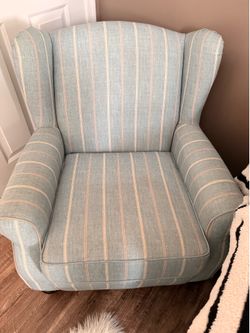 Chair w/ottoman