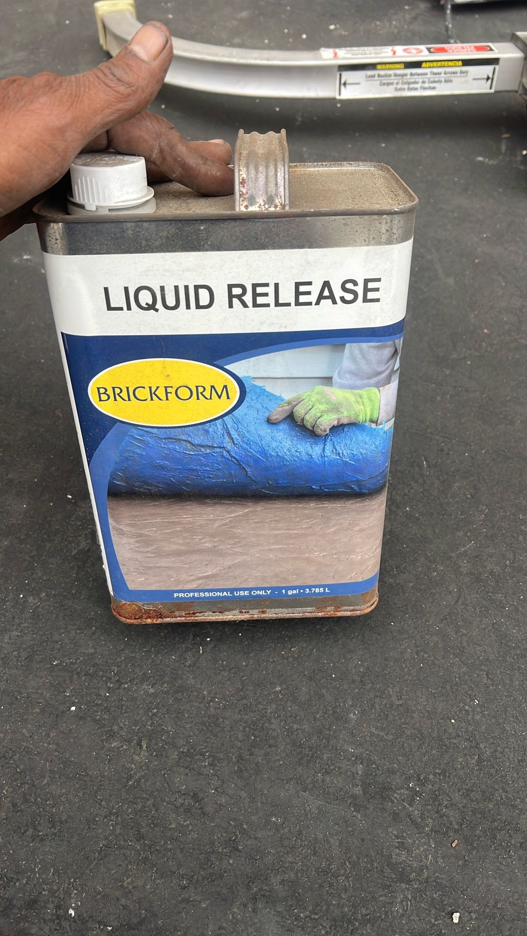Stamped Concrete Release Liquid