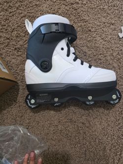 Agresive inline skates brand new