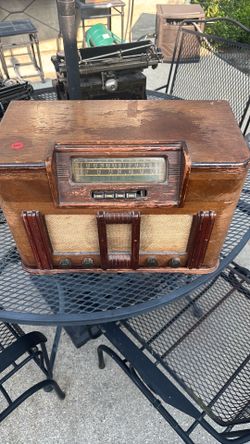Vintage radio