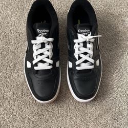 Reebok Men's Resonator Low Basketball Shoes Size 8