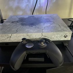 Xbox One X 1TB ( GoW Edition ) + Elite Controller 