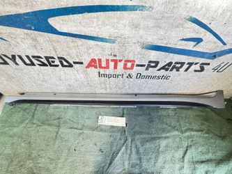 2018 - 2019 - 2020 - 2024 TOYOTA CAMRY SE XSE LEFT DRIVER ROCKER MOLDING OEM AY73759