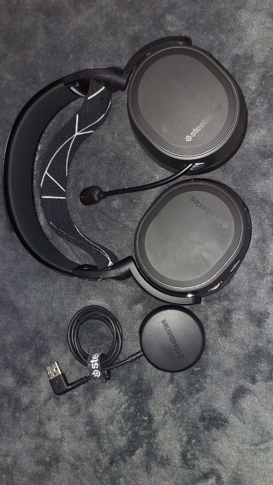 STEAL SERIES WIRELESS GAMING HEADSET