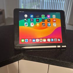 Apple iPad (6th Generation)