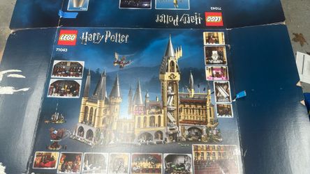 Lego Box 71043 Hogwarts Castle