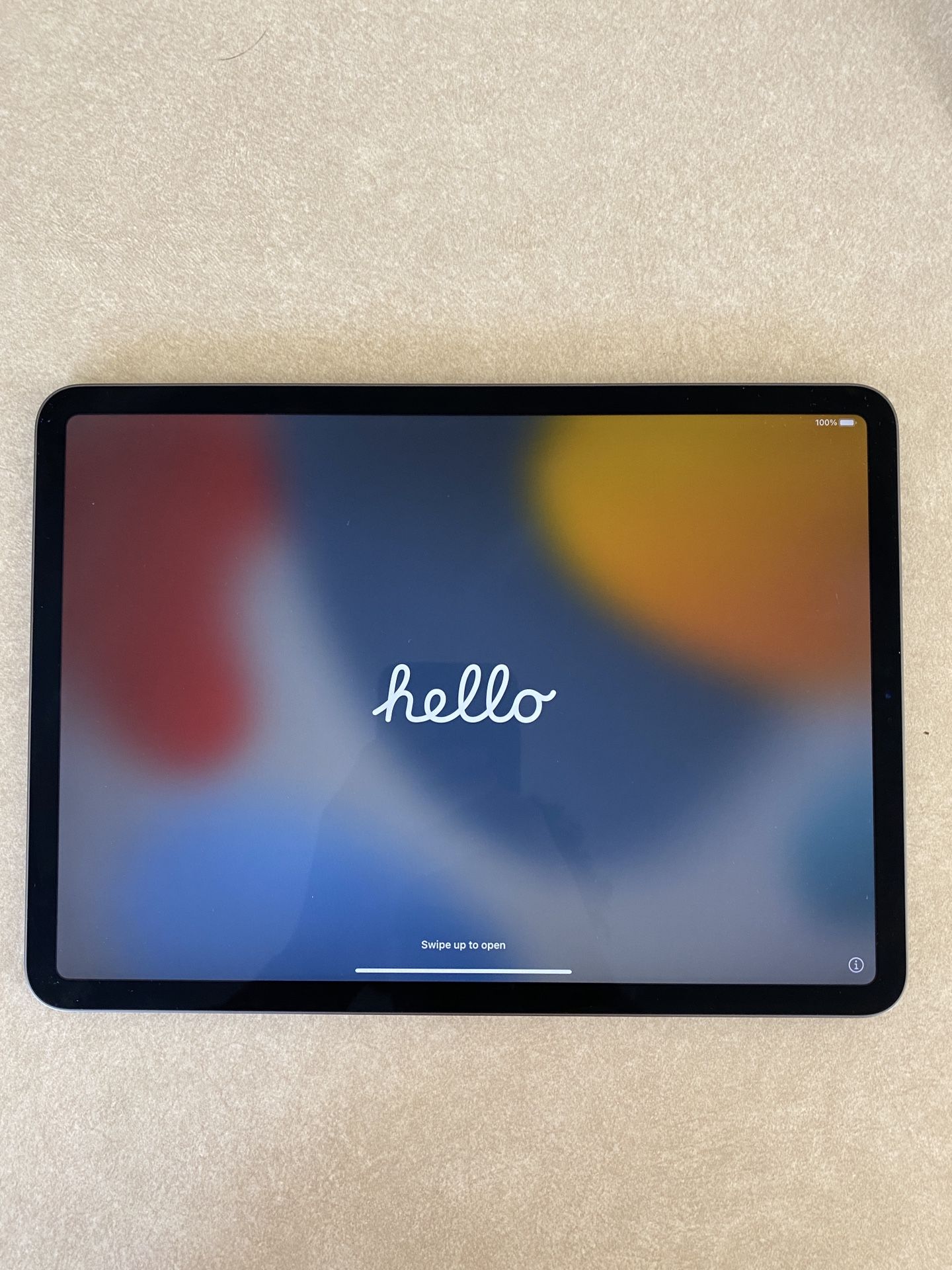 2020 iPad Pro 11 inch with touch keyboard and apple pencil