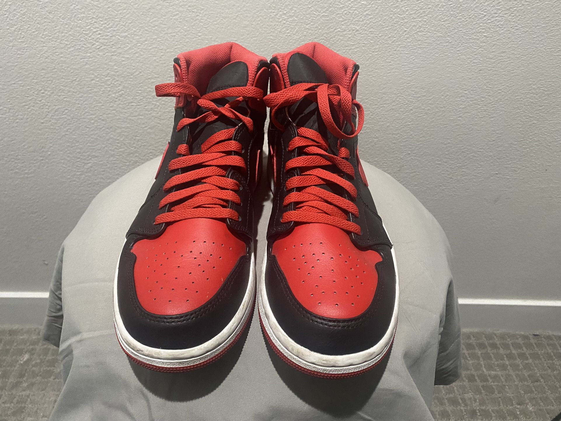Size 9.5 - Retro Red And Black Jordan 1, Pre Owned