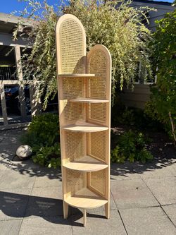 Solid wood corner shelf