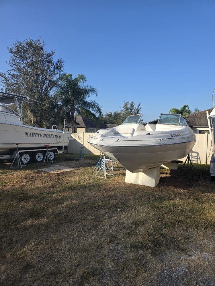 1998 Sea ray Sundancer 210