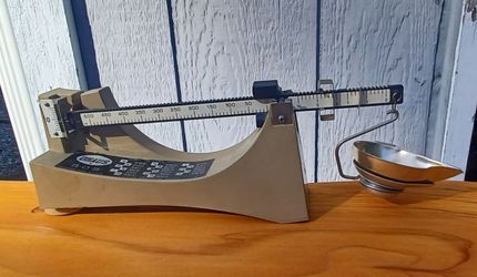 Ohaus 505 beam scale