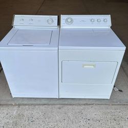 Whirlpool Washer And Gas Dryer 