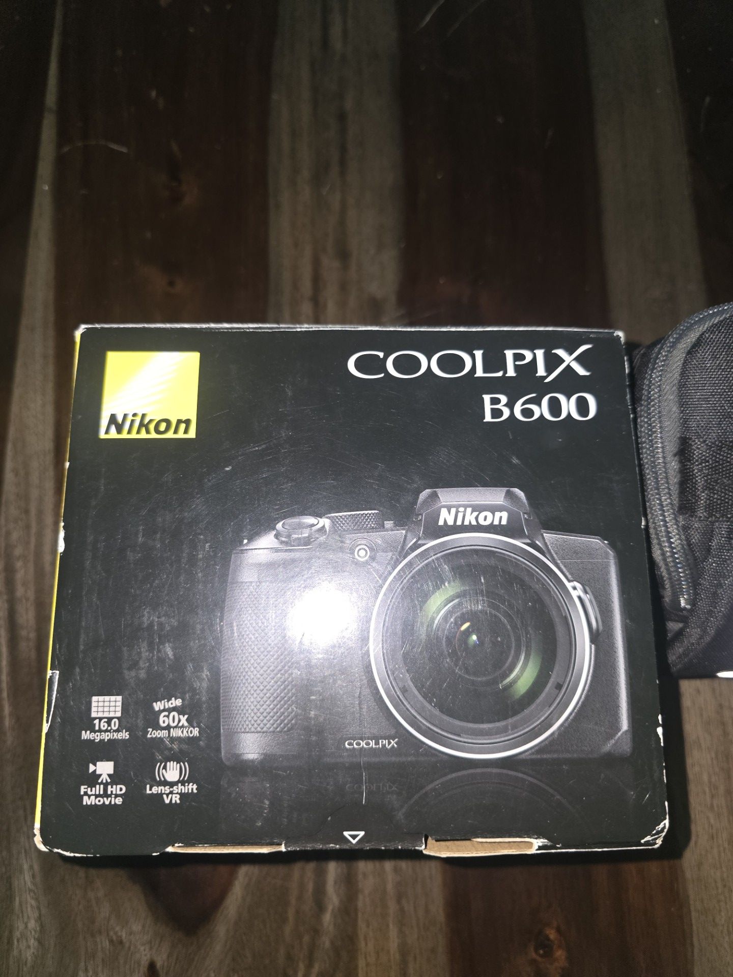 Nikon coolpix B600 camera