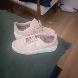 AF-1 Nike Sizes _7/2 