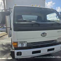 🚚  18ft Box Truck Diesel Liftgate – Allison Auto– 89k Miles