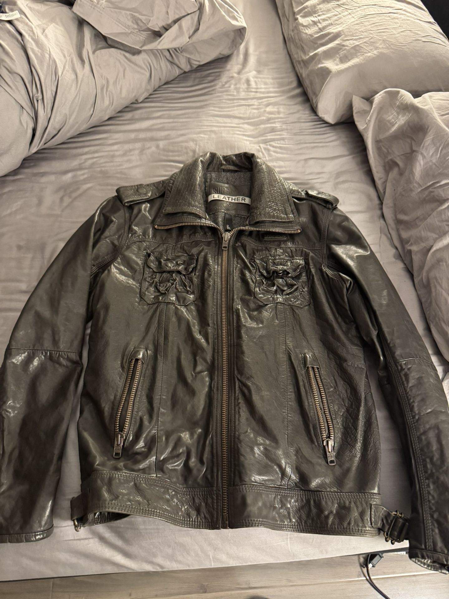 Brand New! Rare! Mens SUPERDRY Leather Jacket. Size: 42-44 Large (SUPERDRY 2XL). Brown Leather