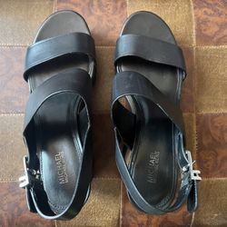 Leather sandals. Women. Size 7