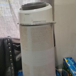Frigidaire Portable AC 10k Btus On The Move!!!