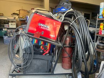 Lincoln welder 220v