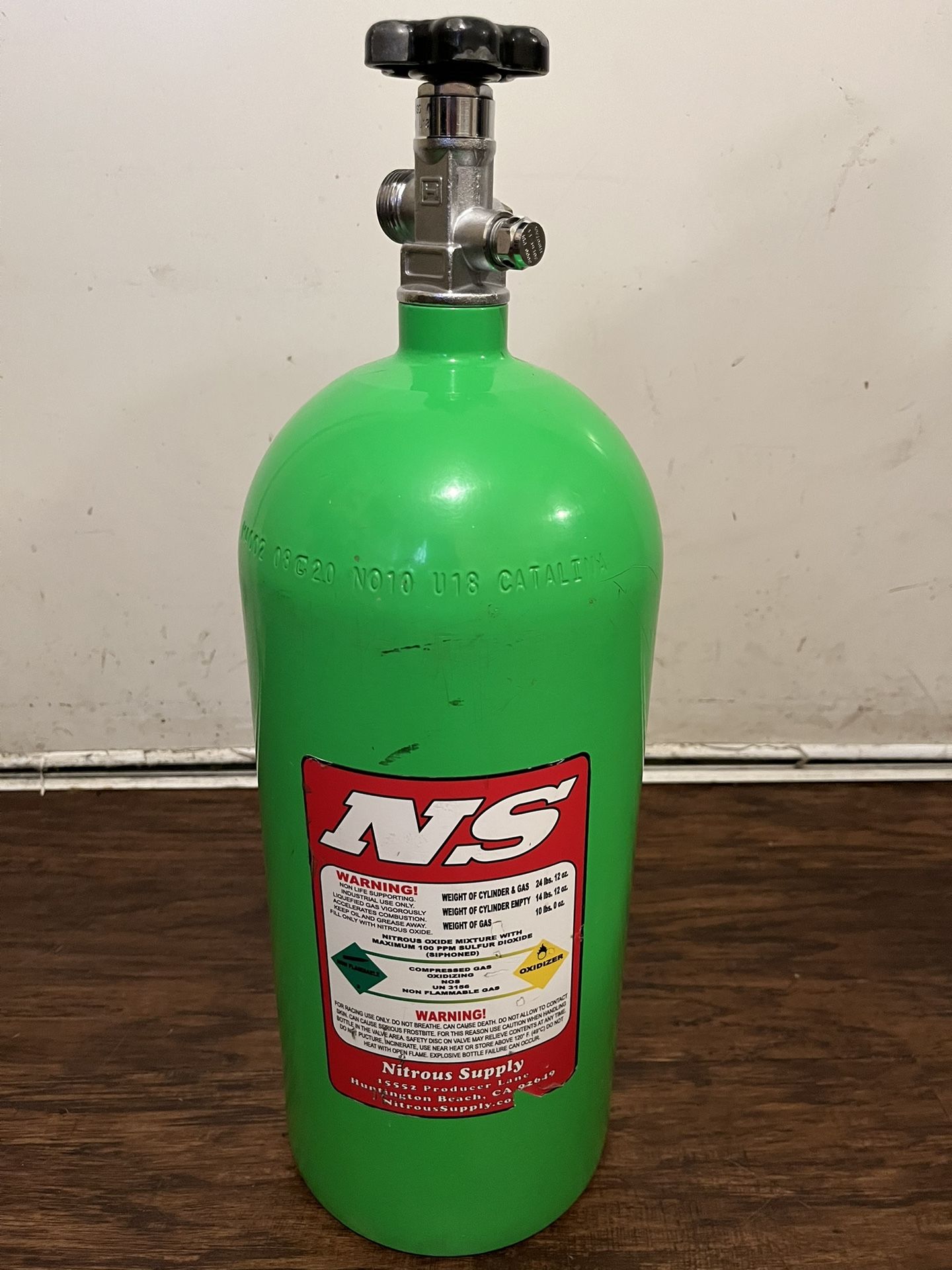 Nos Tank