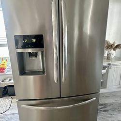 Frigidaire Refrigerator