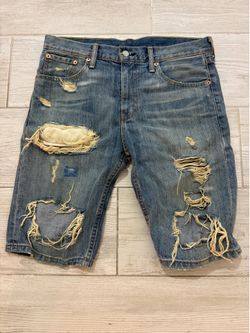Men’s Levi shorts 30