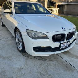 BMW 750LI Twin Turbo