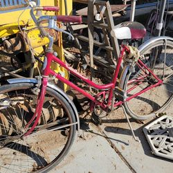 Vintage Scwhinn Bike