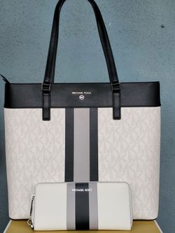 🌸 New Michael Kors Women's Set 🌸